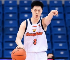 博鱼体育-杜锋多给胡明轩一些尊重吧！末节开始搏命主导攻守，他的能力不差